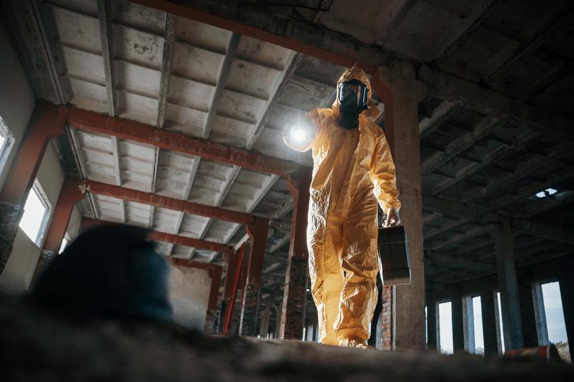 How ExcavationHQ connects you with asbestos removal contractors